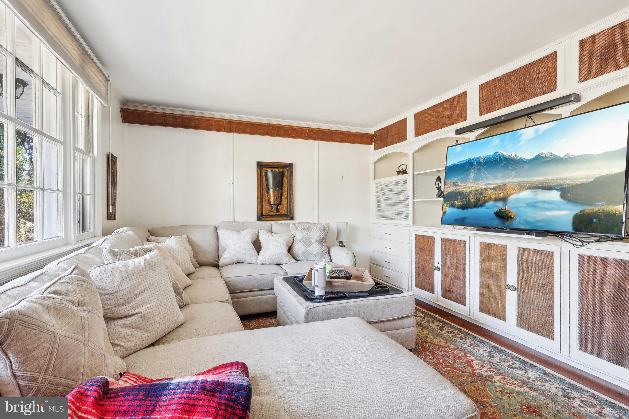 ELKINS PARK - Residential