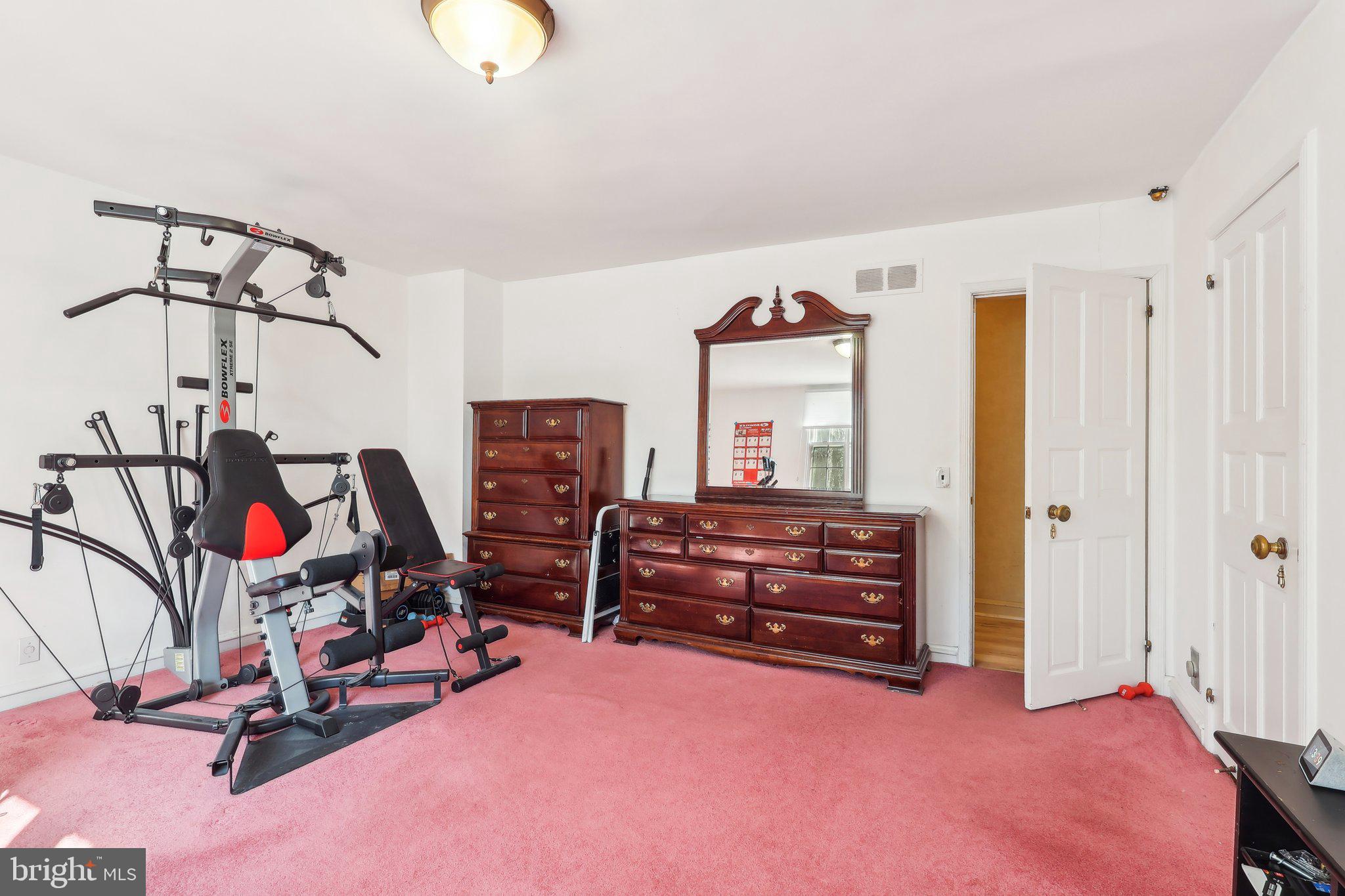 ELKINS PARK - Residential
