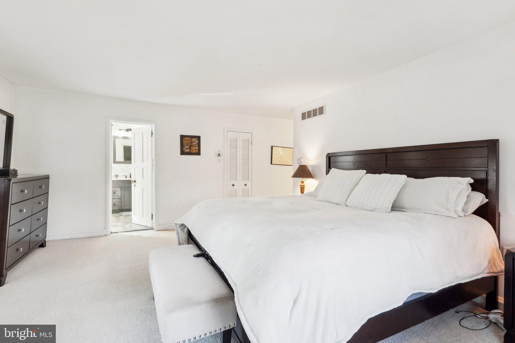 ELKINS PARK - Residential