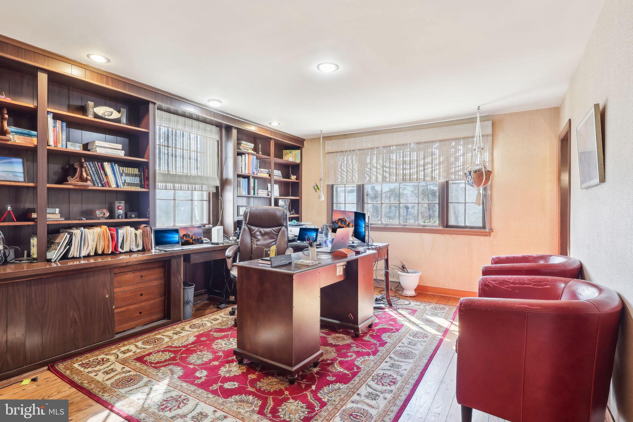 ELKINS PARK - Residential