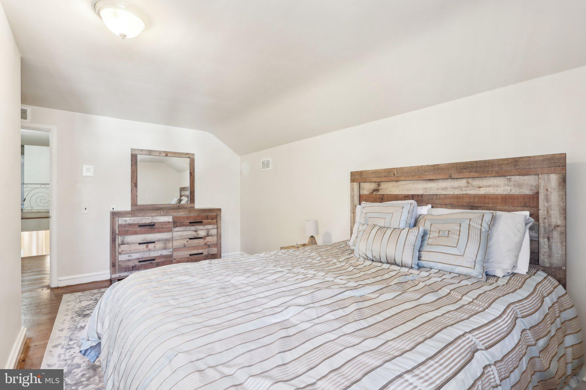 ELKINS PARK - Residential