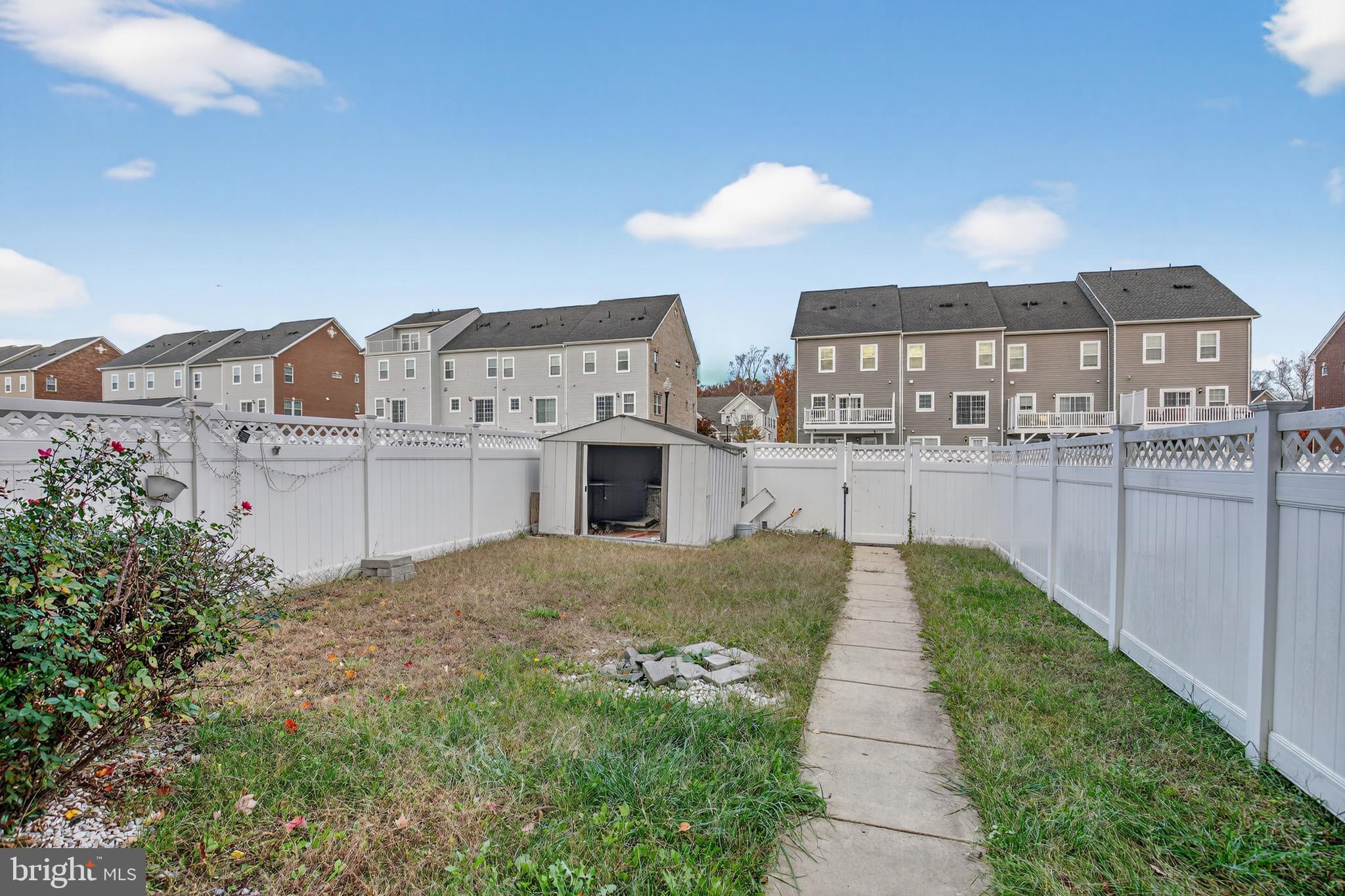 STONEHAVEN - Residential Lease