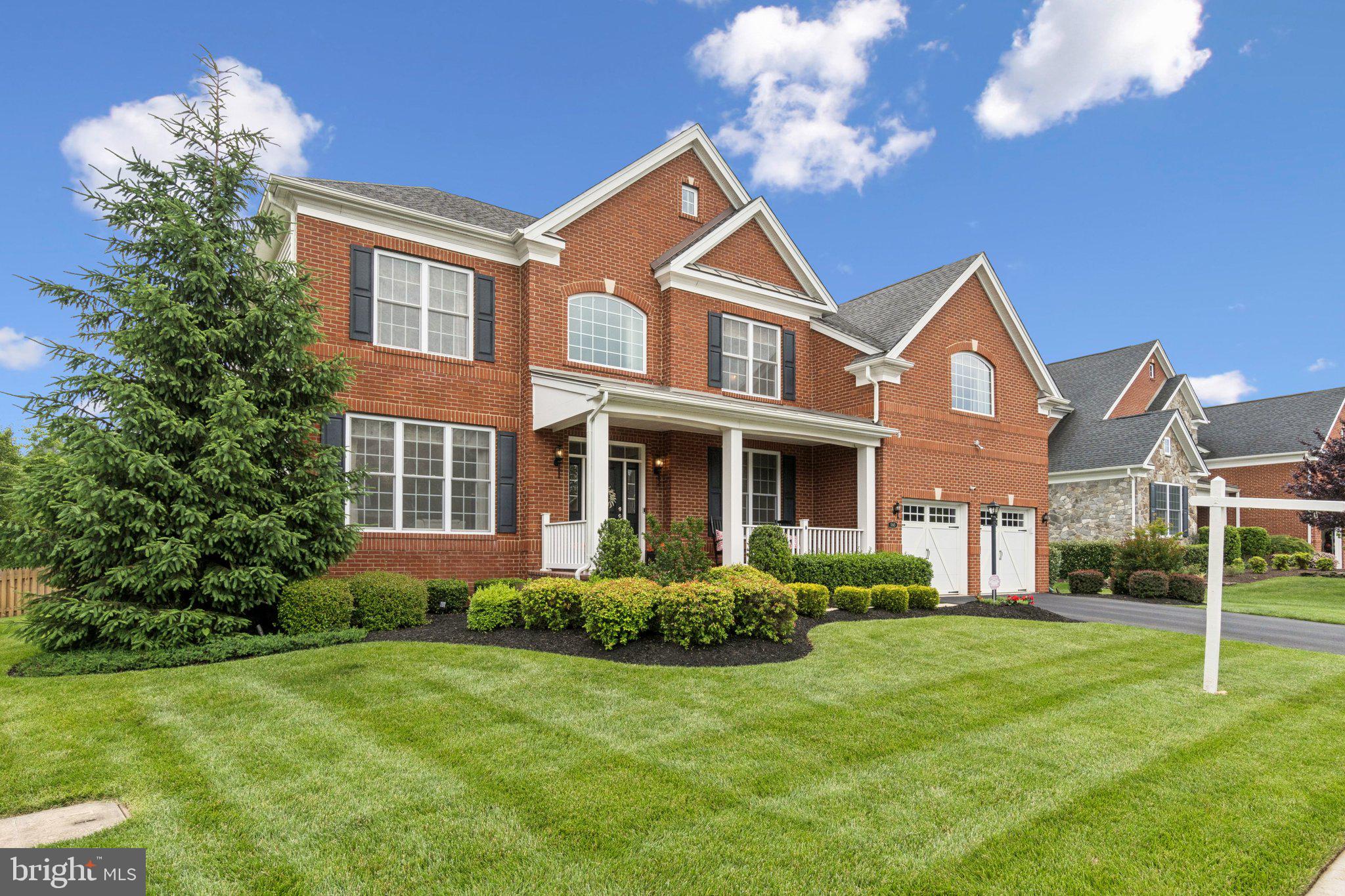 5845 WATERLOO BRIDGE CIRCLE