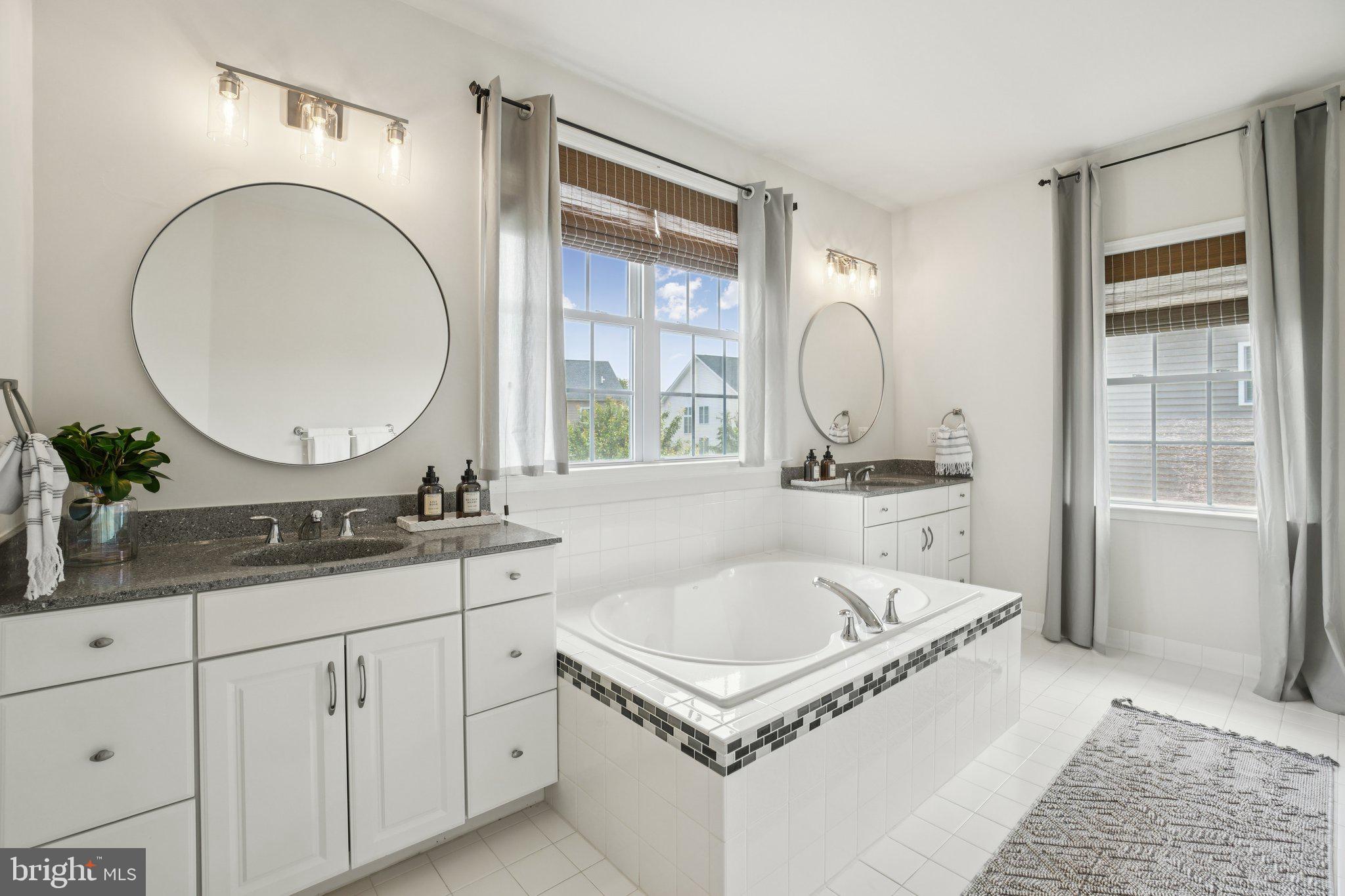 DOMINION VALLEY COUNTRY CLUB - Residential