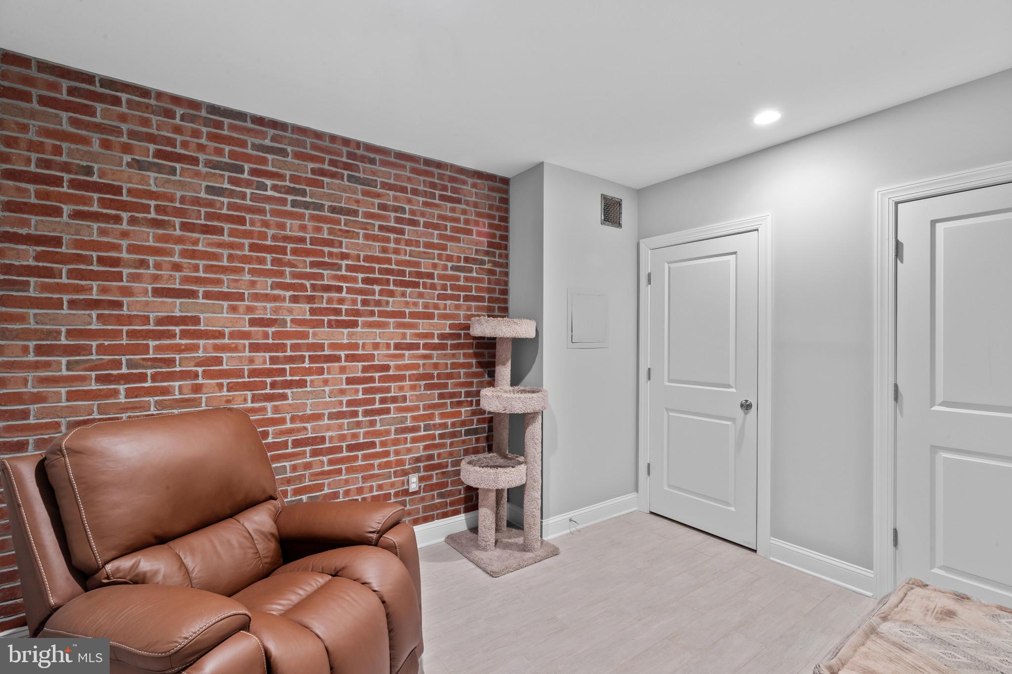 BREWERS HILL - Residential