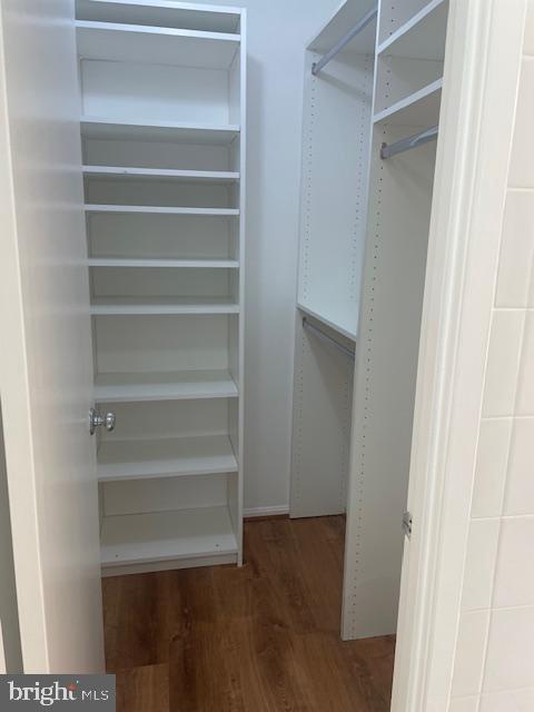 WATERGATE AT LANDMARK - Residential Lease