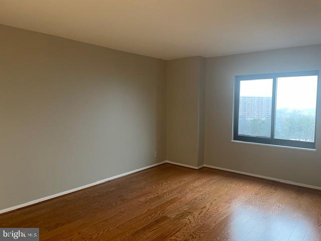 WATERGATE AT LANDMARK - Residential Lease