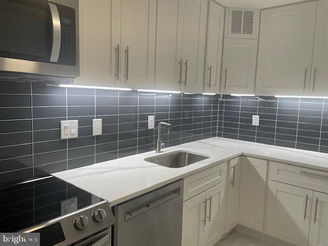 WATERGATE AT LANDMARK - Residential Lease