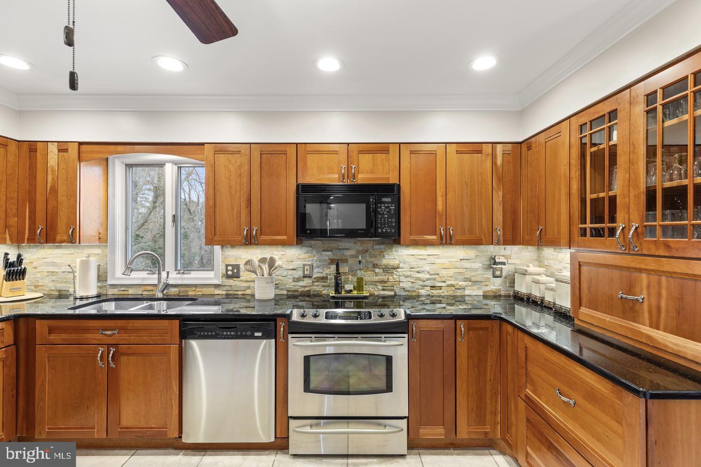 WESTVIEW - Residential