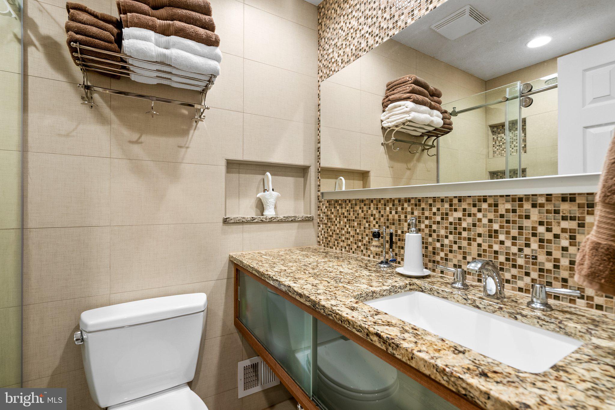 WILLIAMSBURG VILLAGE - Residential