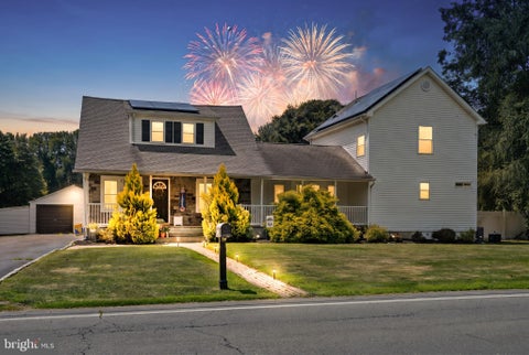 Photo of 400 Monmouth Street, HIGHTSTOWN, NJ 08520 (MLS # NJME2080614)