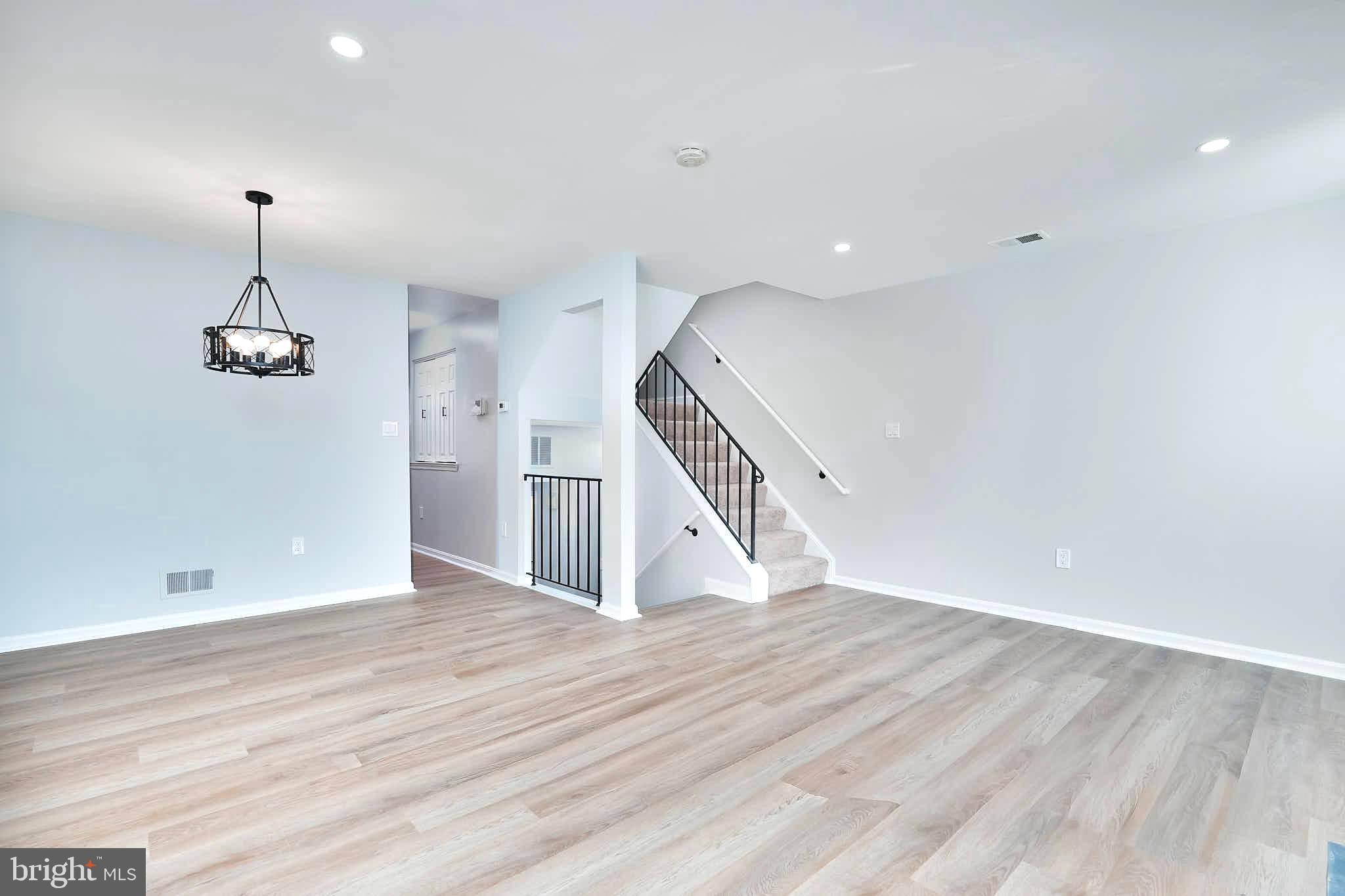 BRIGHTON COMMONS - Residential