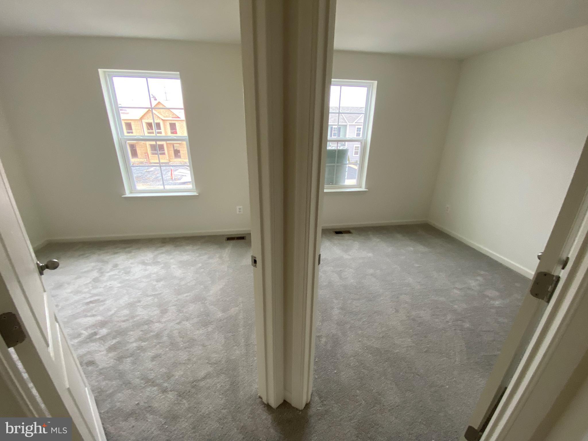 WHISPERING PINES - Residential