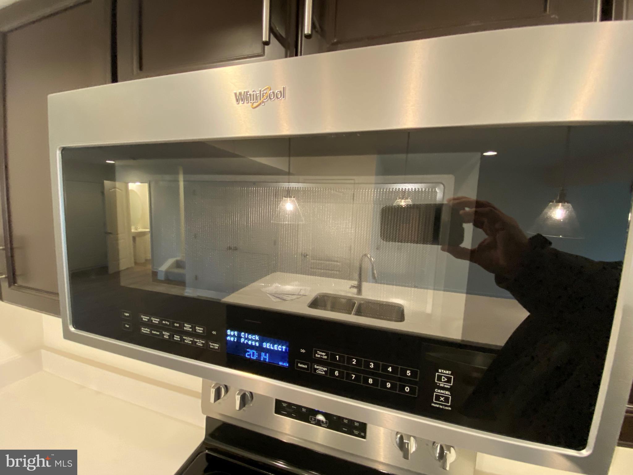 WHISPERING PINES - Residential