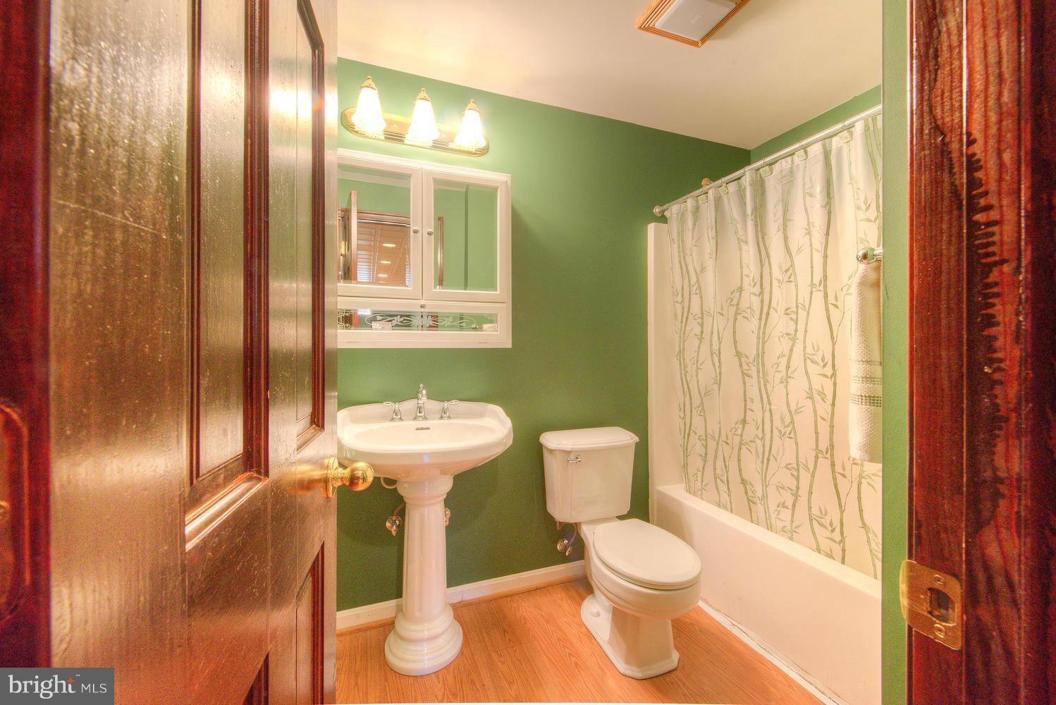 KINGSWOOD - Residential