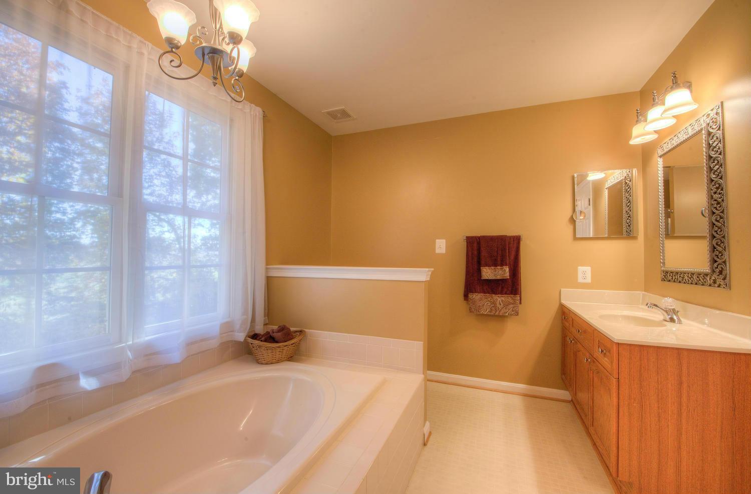 KINGSWOOD - Residential