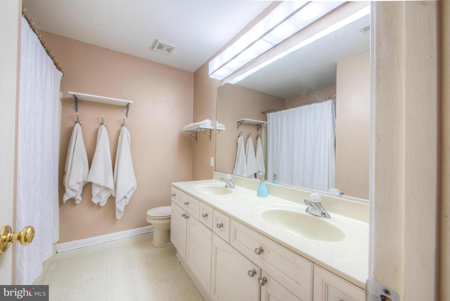 KINGSWOOD - Residential