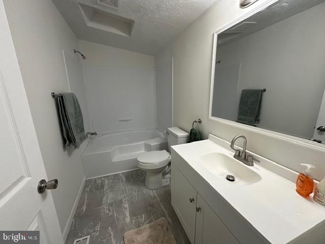 PINEWOOD ACRE - Residential