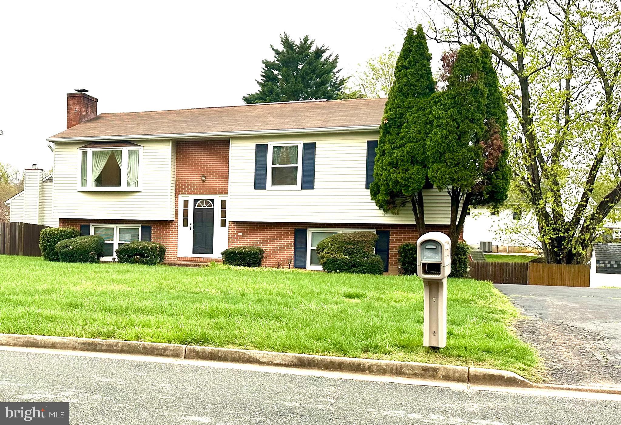 802 SHAMROCK DRIVE