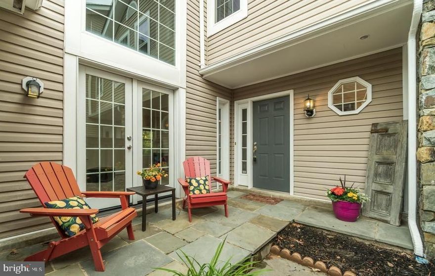 19 Butterwick Court Montgomery Village Maryland 20886.  Available is this 2,600+ sqft end-unit contemporary filled with natural light and upgrades on all three finished levels. The main level has been completely updated including neutral decor, wood and stone accents, and gorgeous flooring. The expanded kitchen has updates to the counters, stainless steel appliances, tile backsplash, pantry, and plenty of cabinet space. Other main level features include french doors leading from the two story living room to the front porch, recessed lights, powder room, and vaulted ceiling in family room with access to the large rear deck. Upstairs you'll find a spacious owner's retreat with vaulted ceilings, a walk-in closet, and luxurious five-piece bath including a soaking tub and separate shower. The upper level full bath has also been updated. Bedrooms two and three each have vaulted ceilings. The lower level is finished with a second family room, bedroom, full bath, and a large laundry/utility room with space for storage. At this price it will rent quickly, don't miss out!