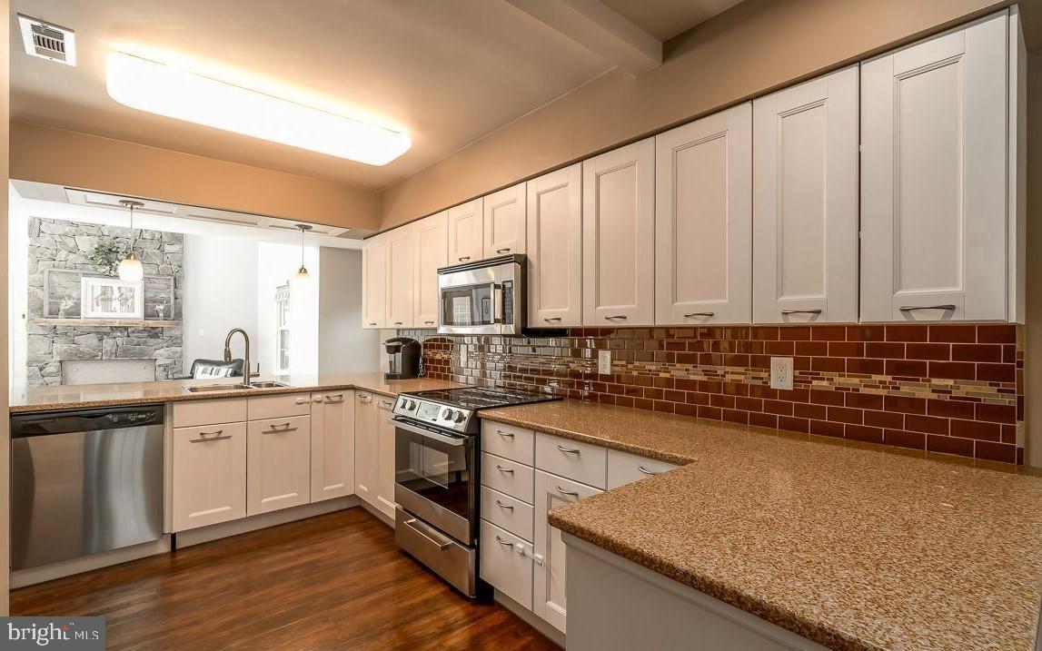 CANDLE RIDGE - Residential Lease