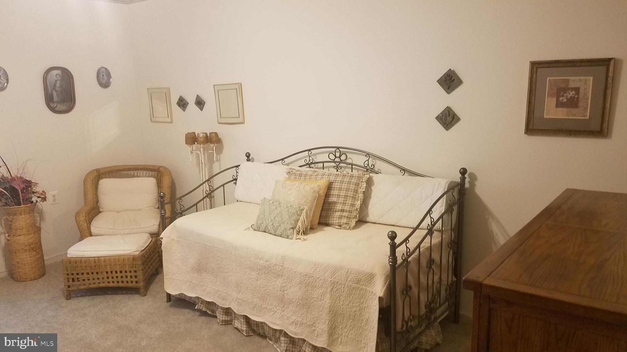 CAMERON GROVE - Residential