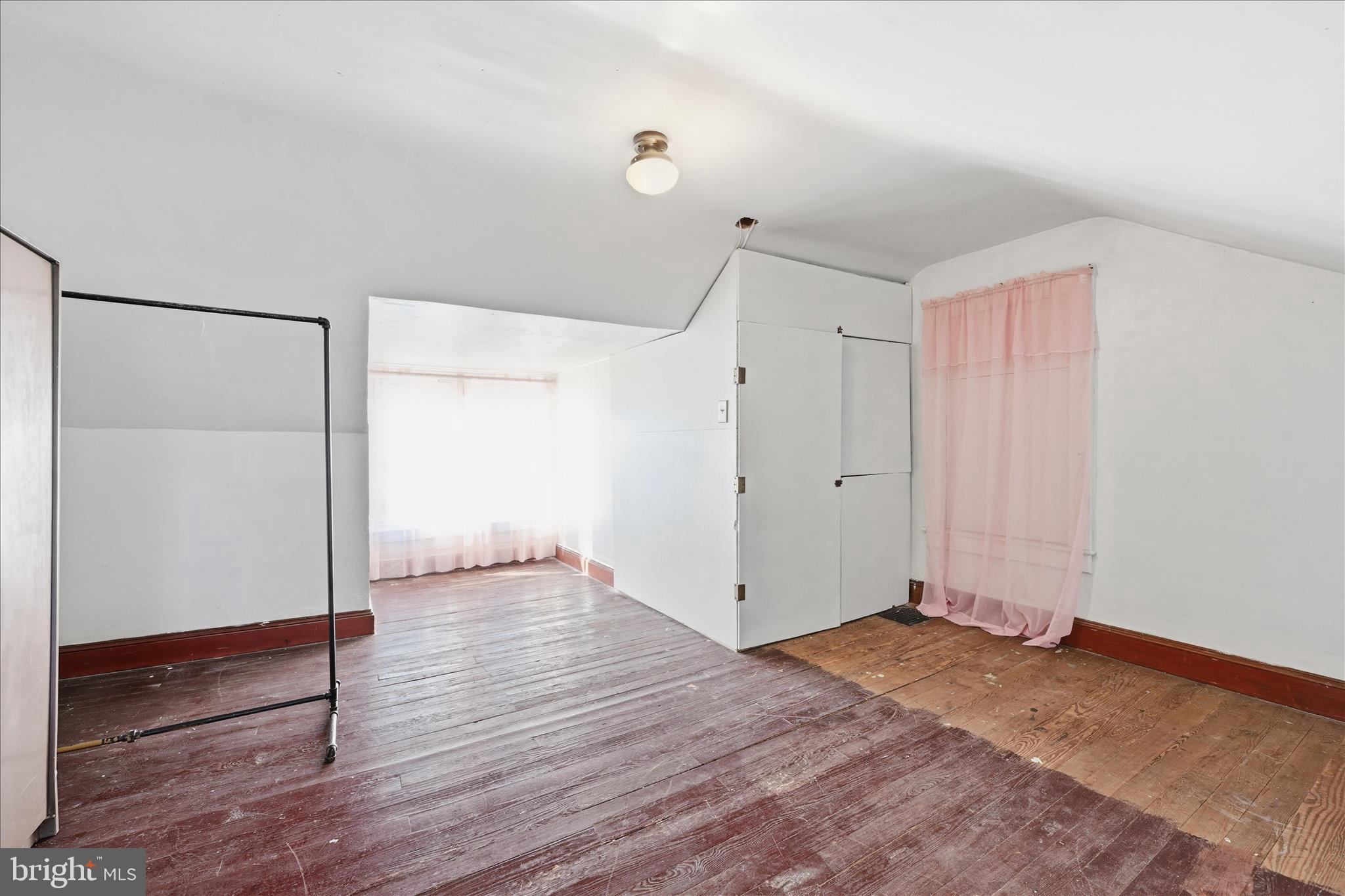 POTTSVILLE - Residential