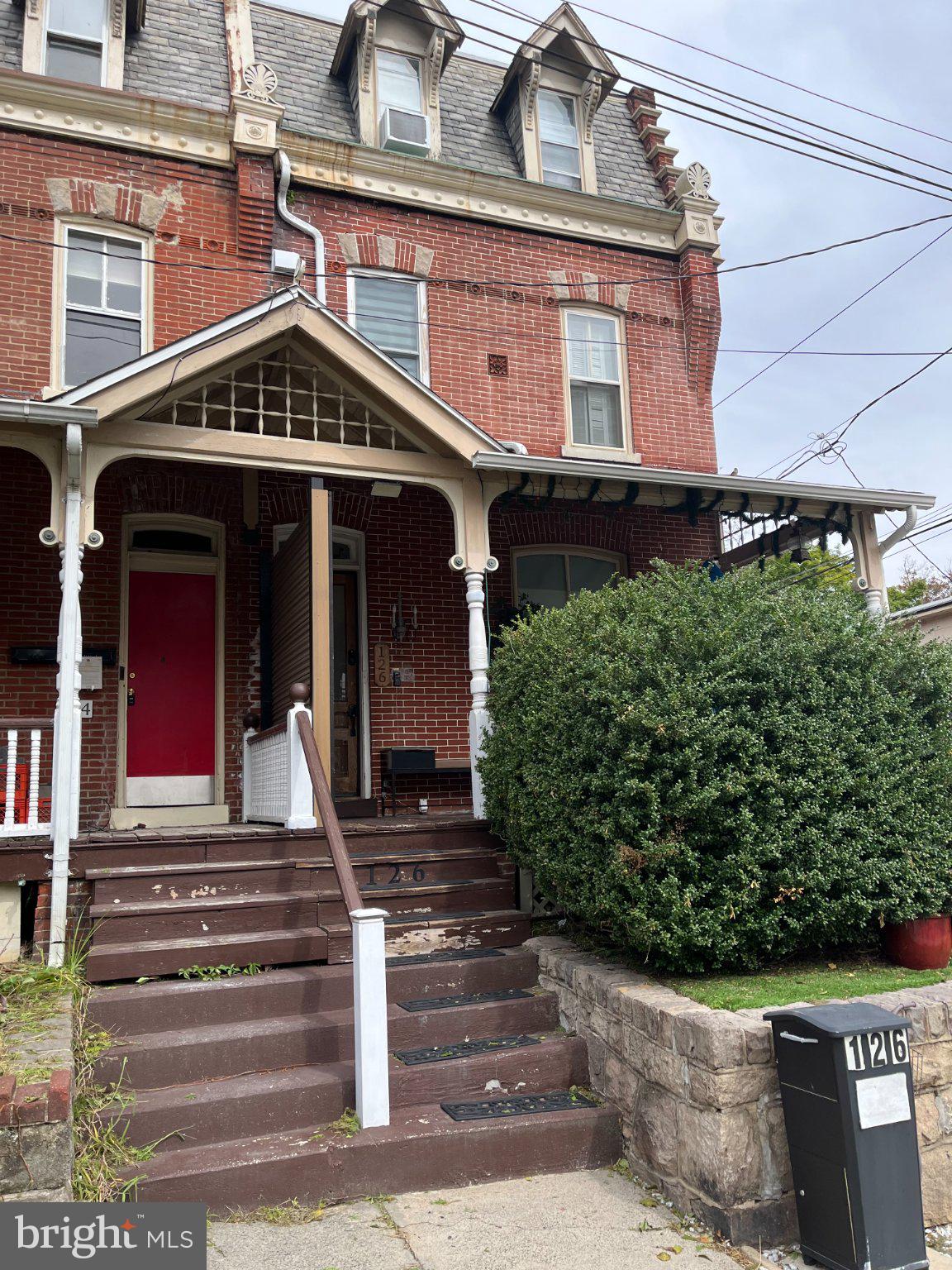 124 HUNTER STREET