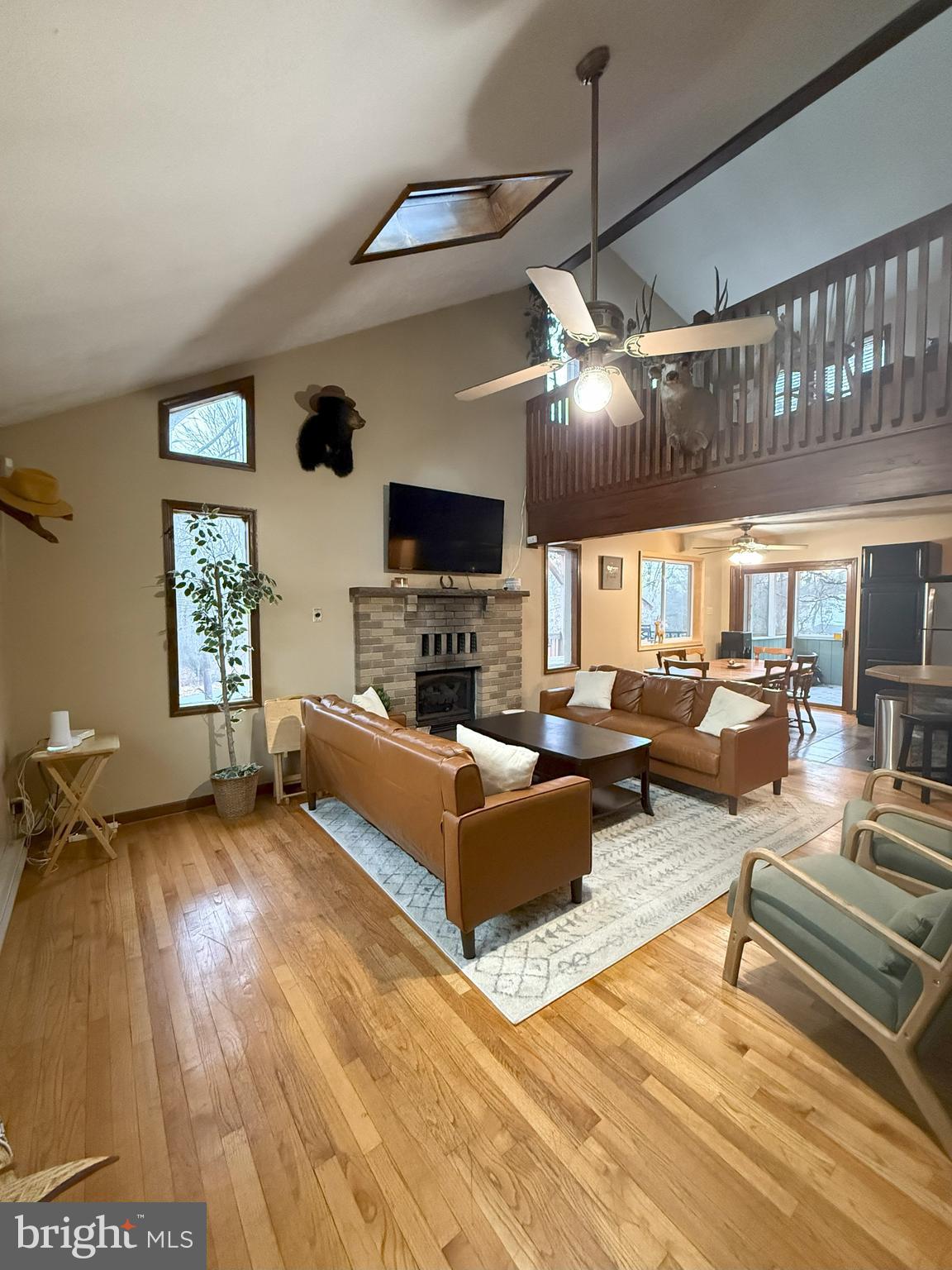 TOWAMENSING TRAILS - Residential