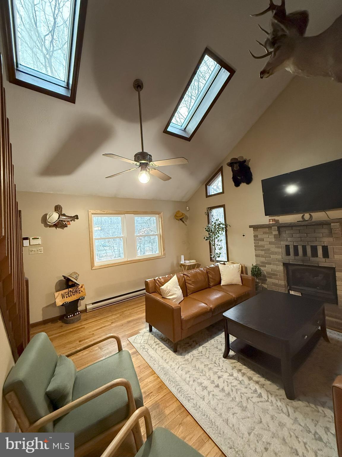 TOWAMENSING TRAILS - Residential