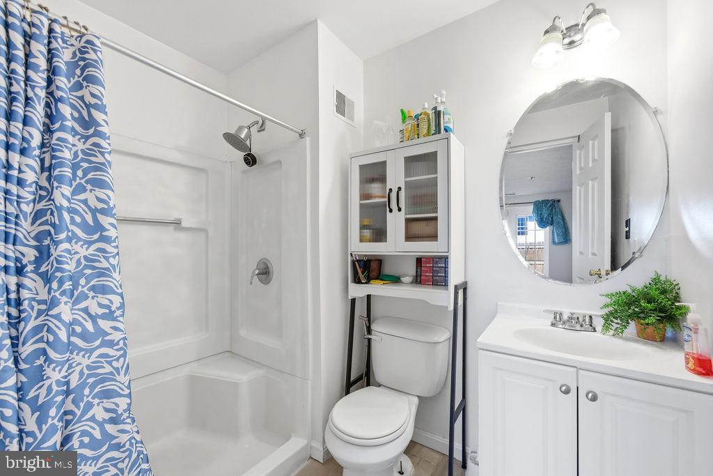 CAPITAL VIEW TOWNHOUSES - Residential