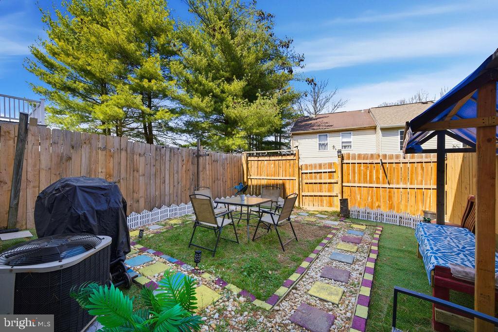 CAPITAL VIEW TOWNHOUSES - Residential