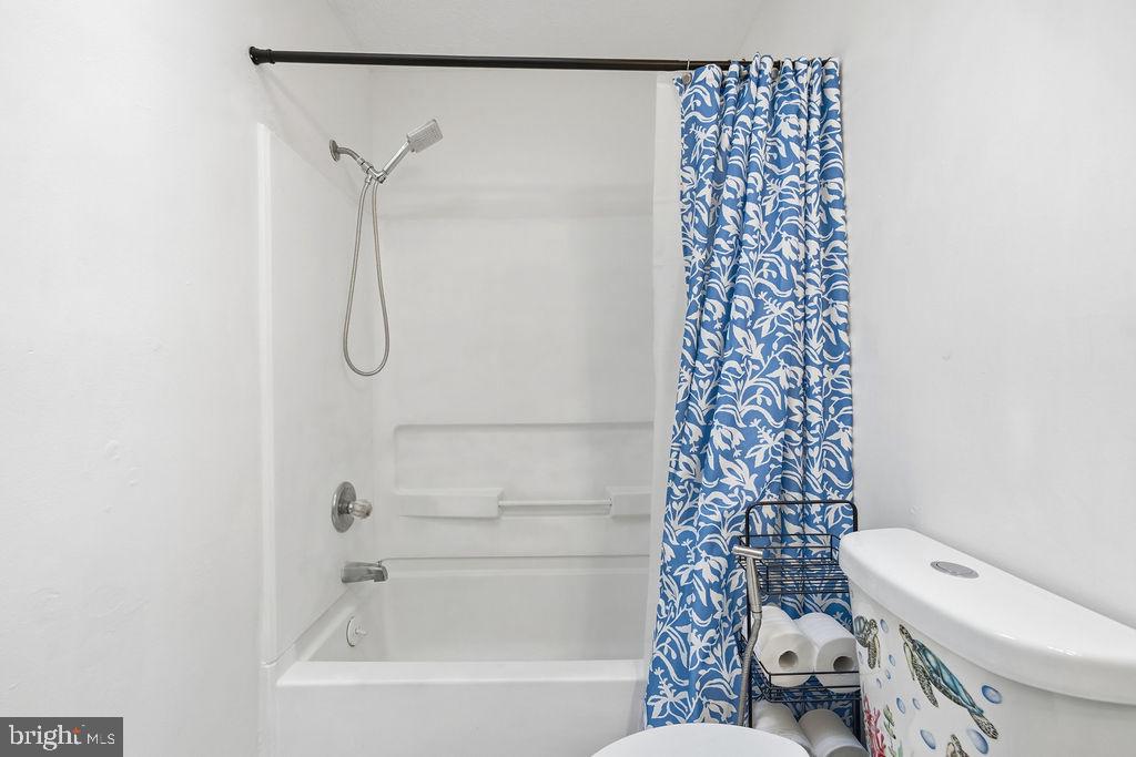 CAPITAL VIEW TOWNHOUSES - Residential