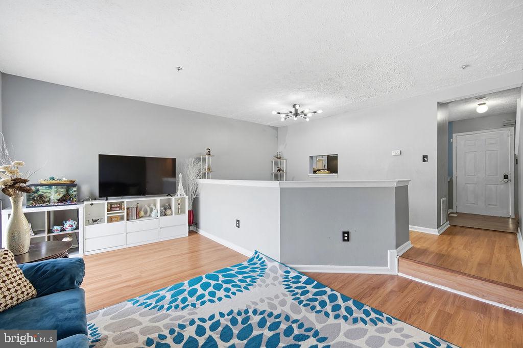 CAPITAL VIEW TOWNHOUSES - Residential