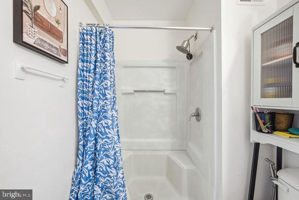 CAPITAL VIEW TOWNHOUSES - Residential