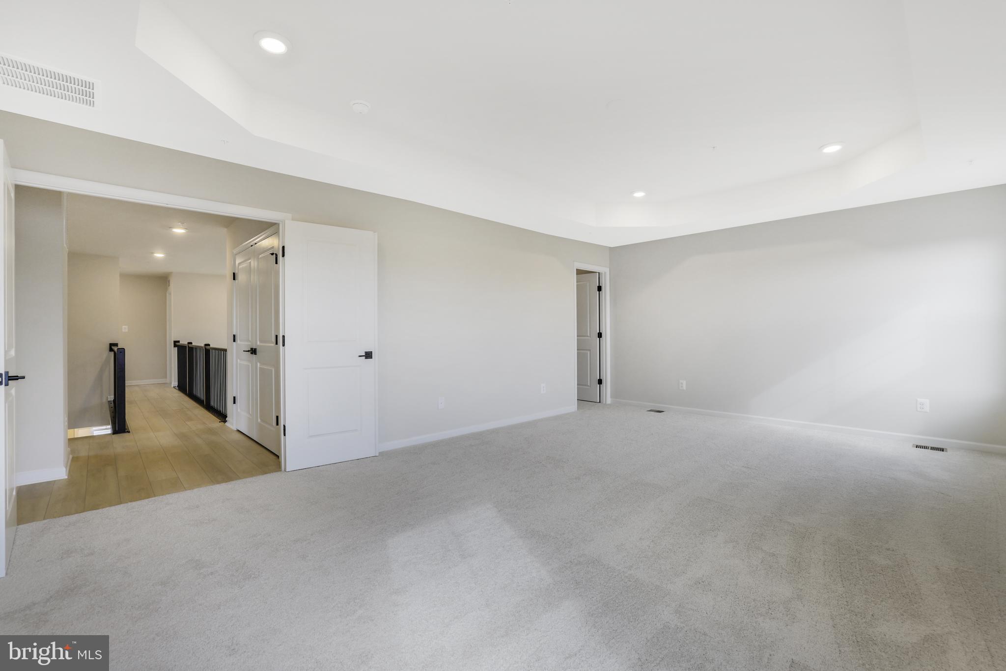 TUSCARORA CREEK - Residential