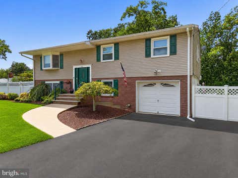 Photo of 104 Pinewood Rd, HOWELL, NJ 07731 (MLS # NJMM2004938)