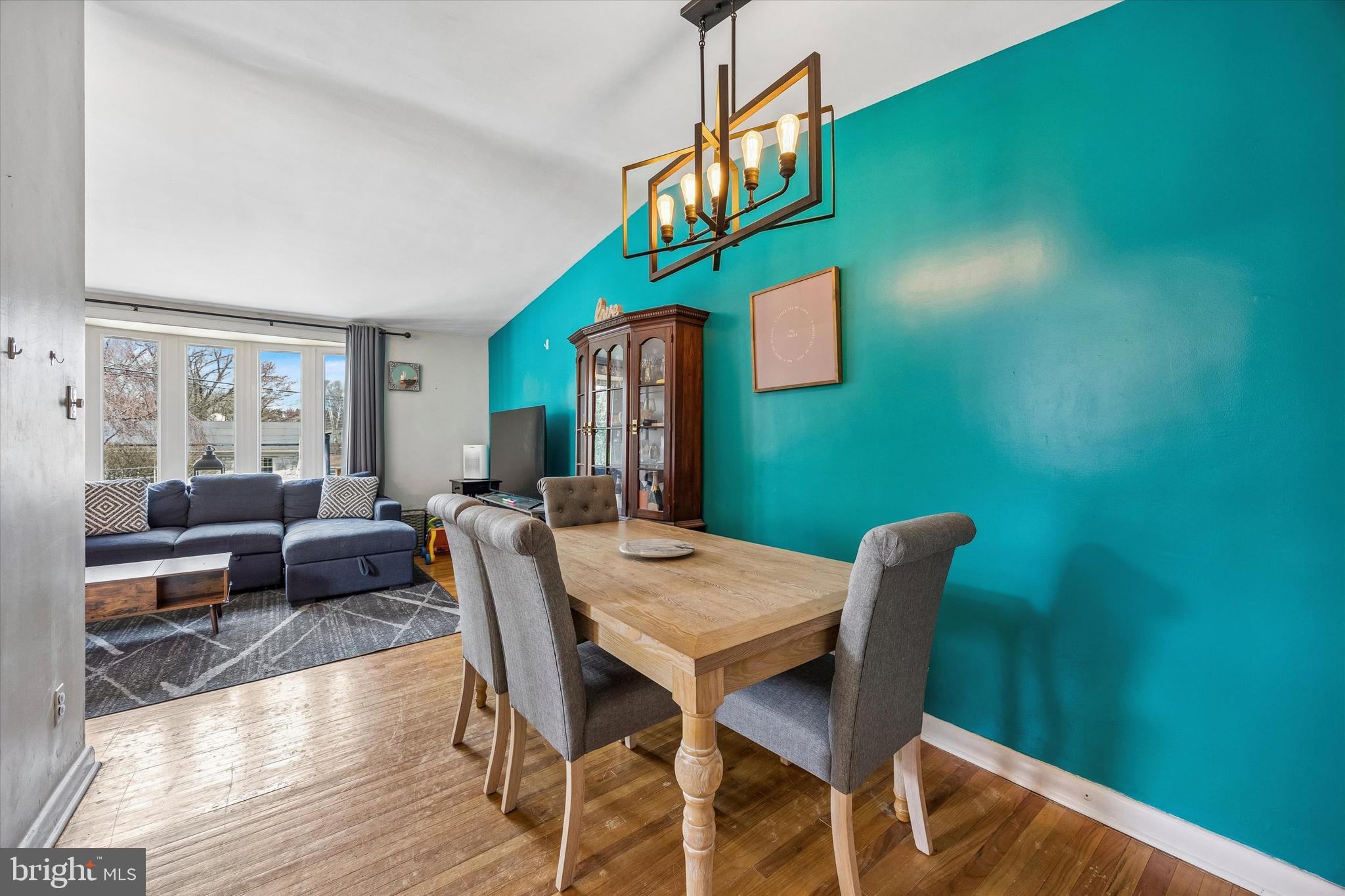 FOX CHASE - Residential