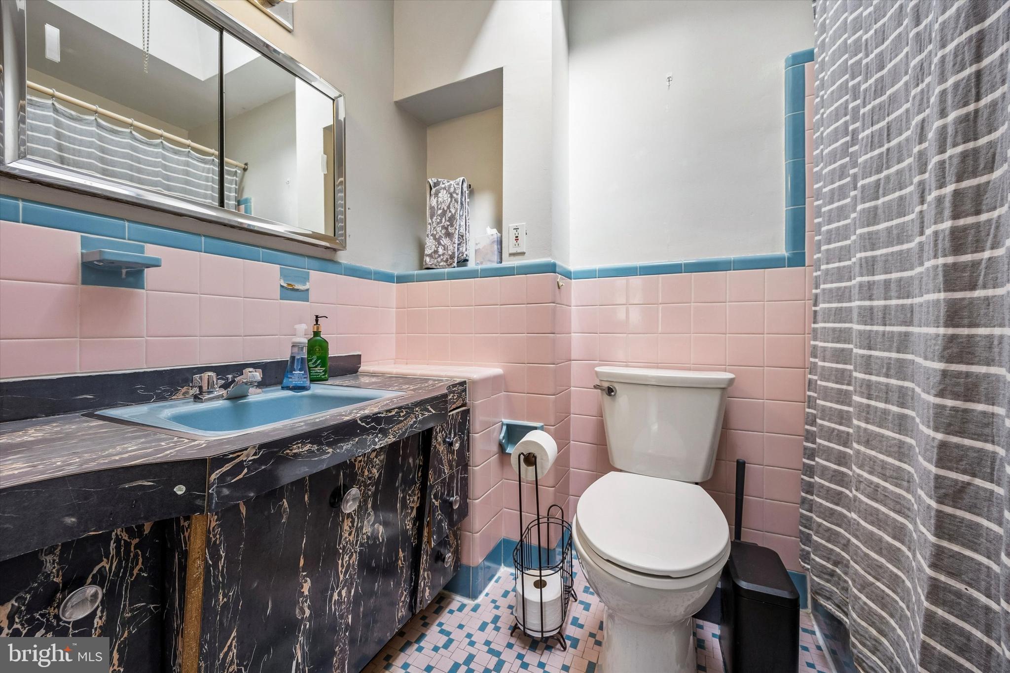 FOX CHASE - Residential