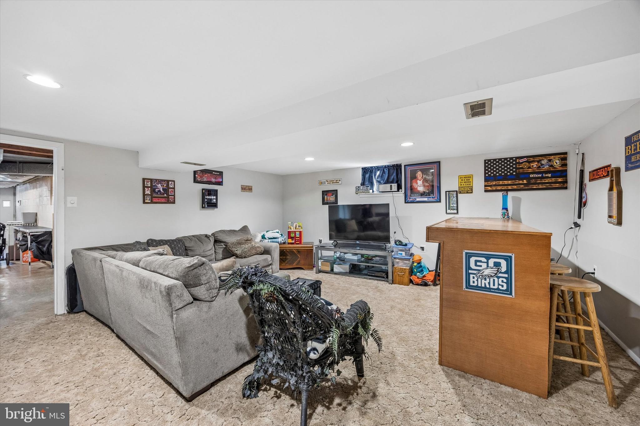 FOX CHASE - Residential