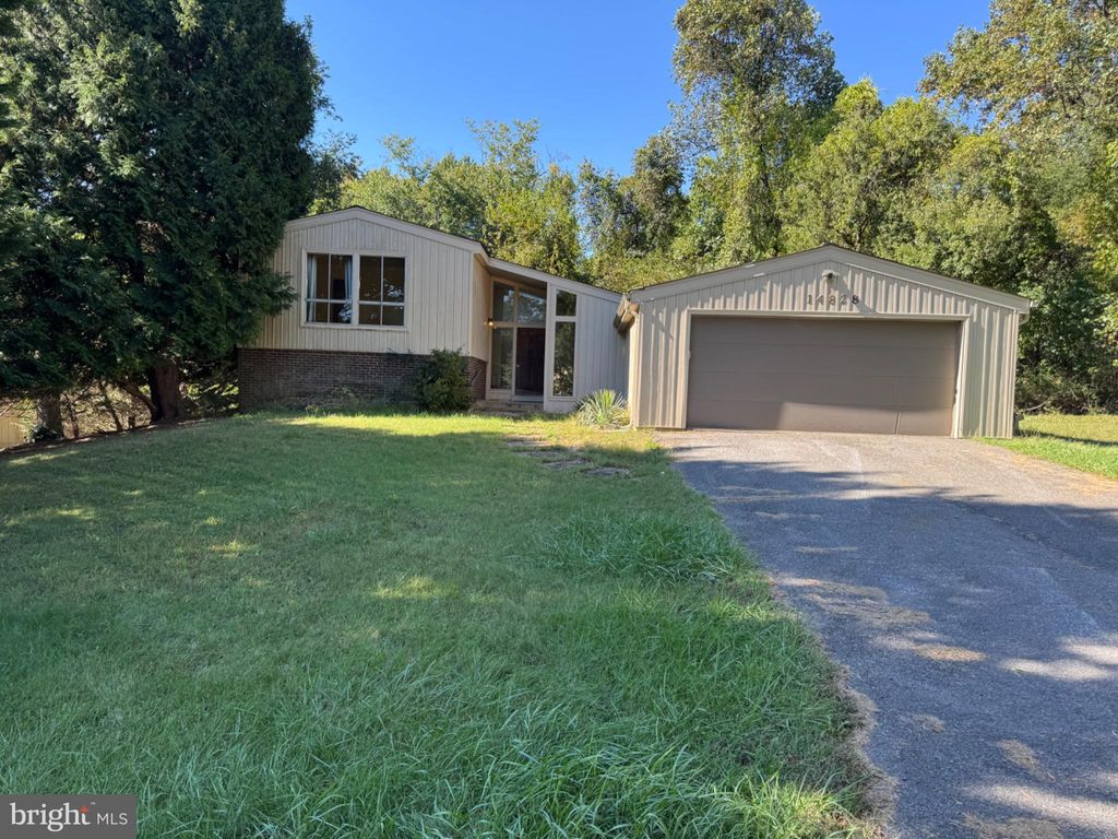Photo of 14828 Fireside Drive, SILVER SPRING, MD 20905 (MLS # MDMC2201994)