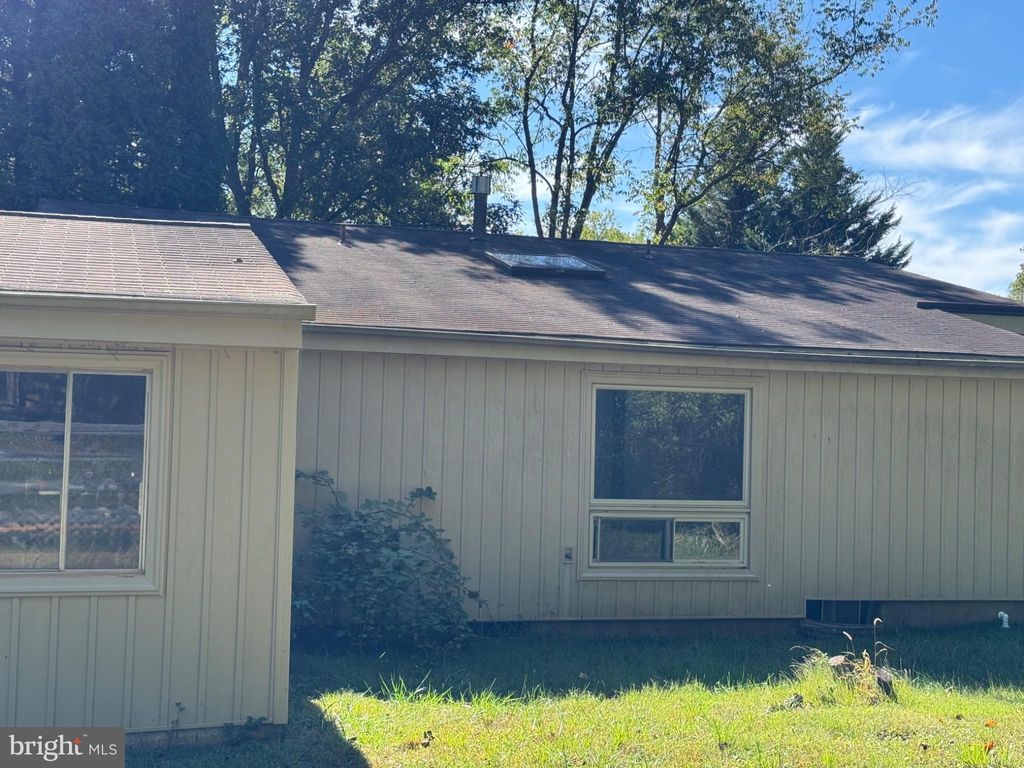 Photo of 14828 Fireside Drive, SILVER SPRING, MD 20905 (MLS # MDMC2201994)