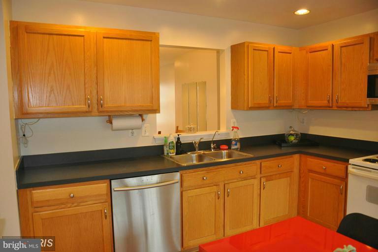 CHAPLINE PLACE - Residential Lease