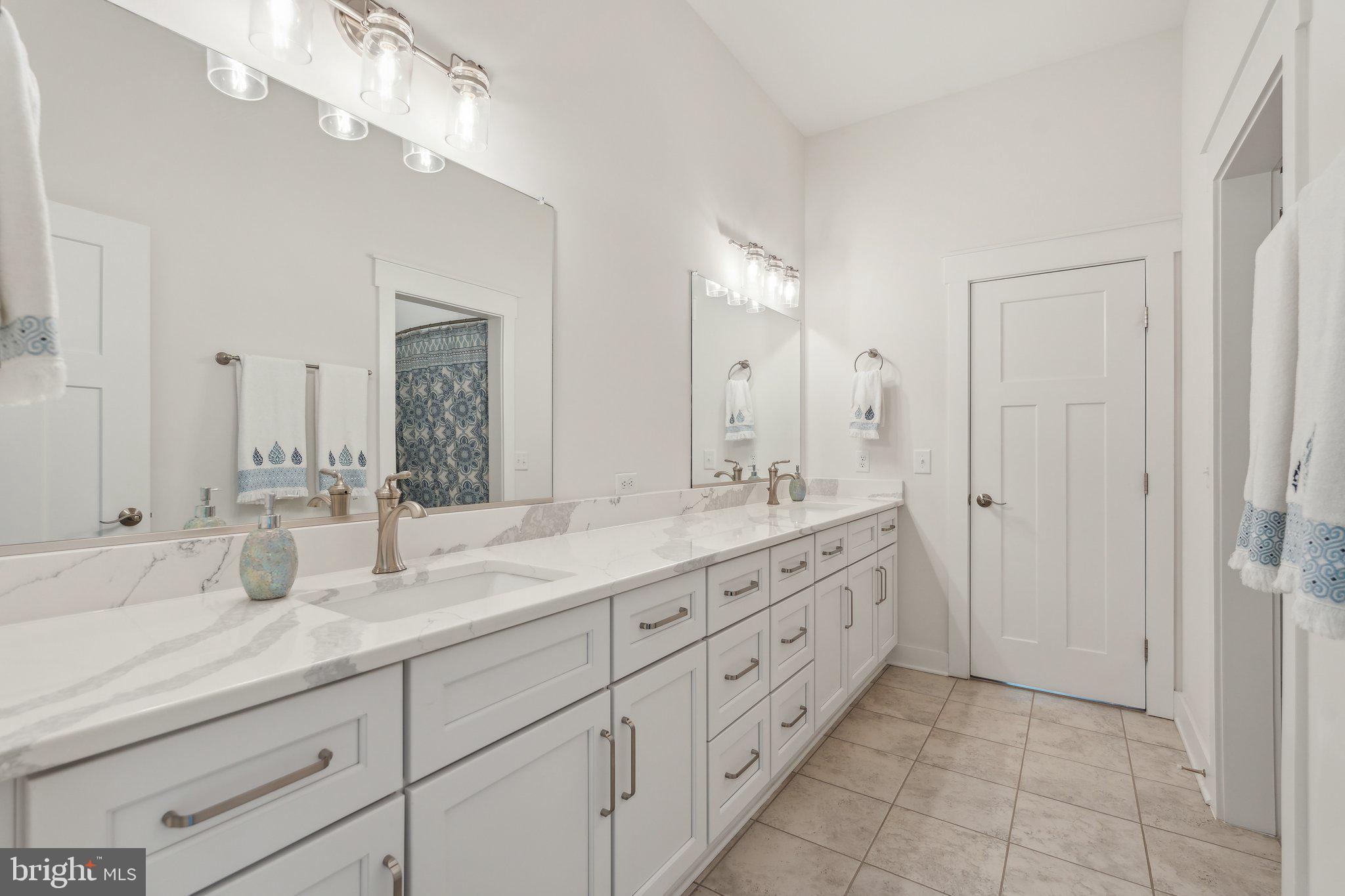 FAWN LAKE - Residential