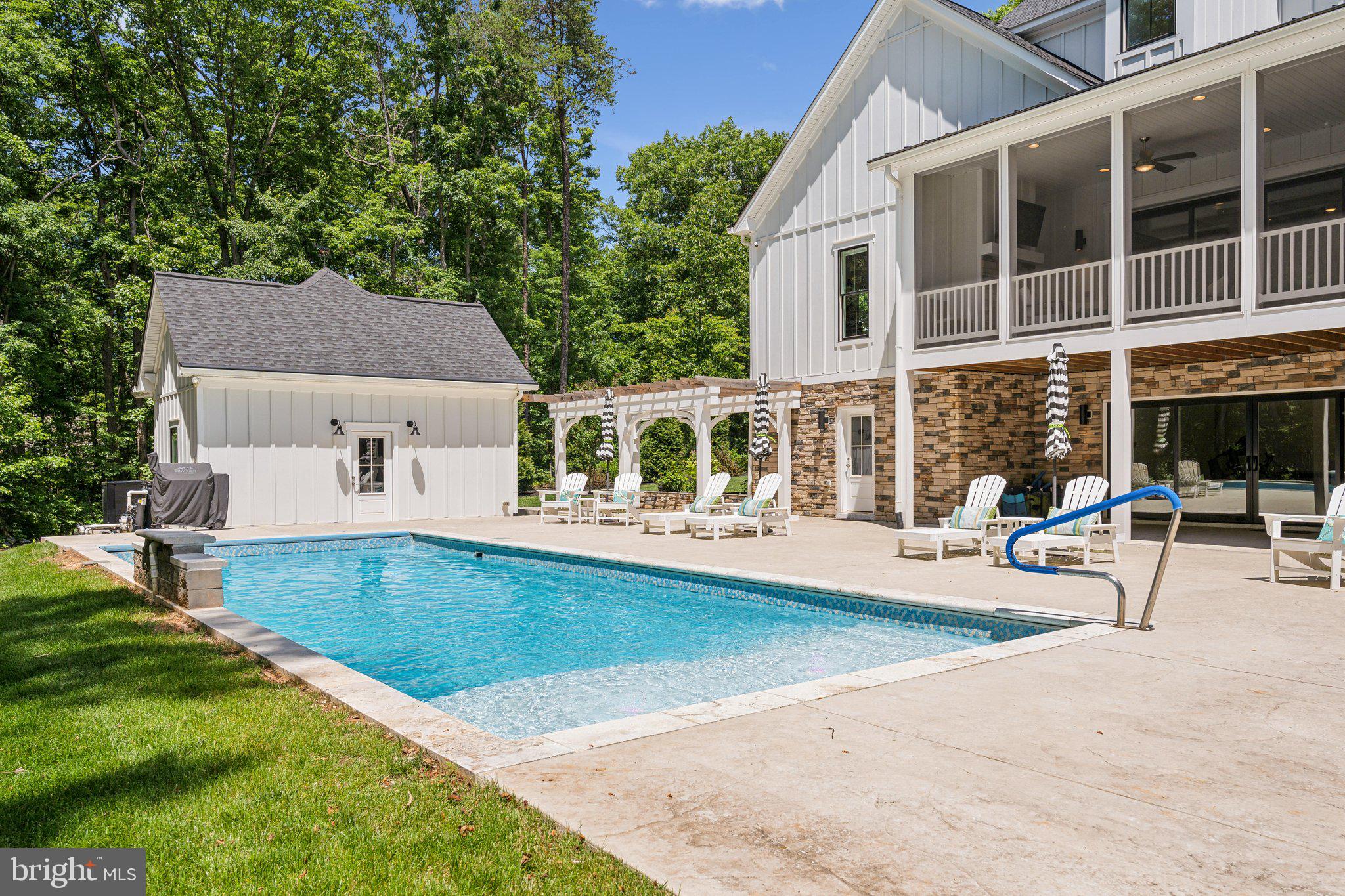 FAWN LAKE - Residential