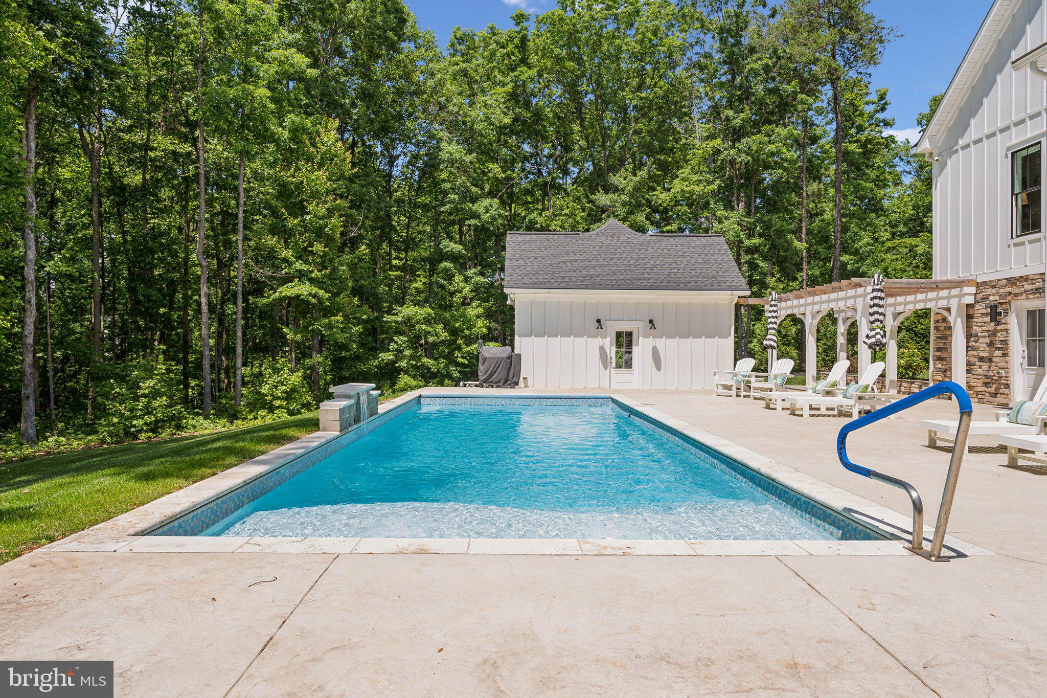 FAWN LAKE - Residential