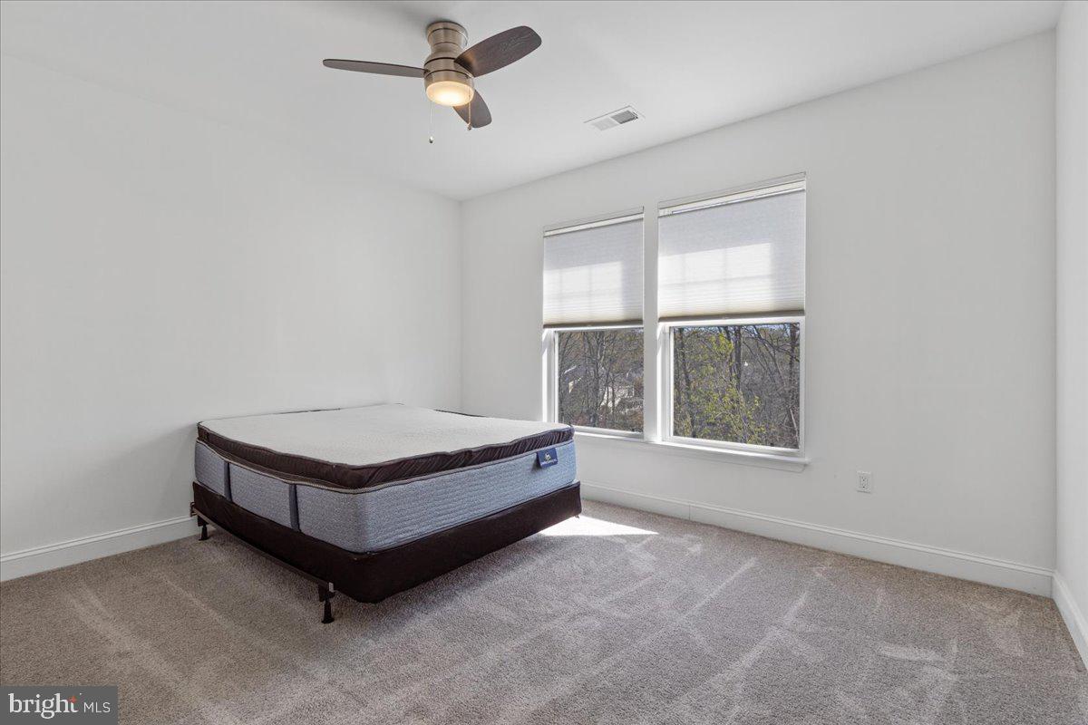 LAUREL - Residential Lease