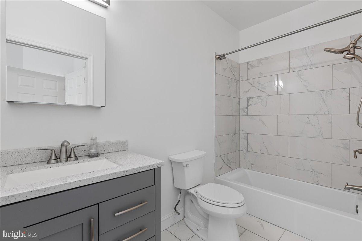 LAUREL - Residential Lease