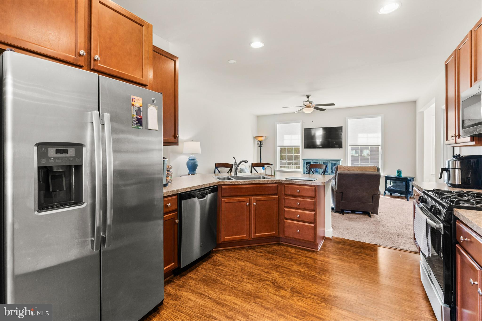 LIGHTHOUSE CROSSING - Residential