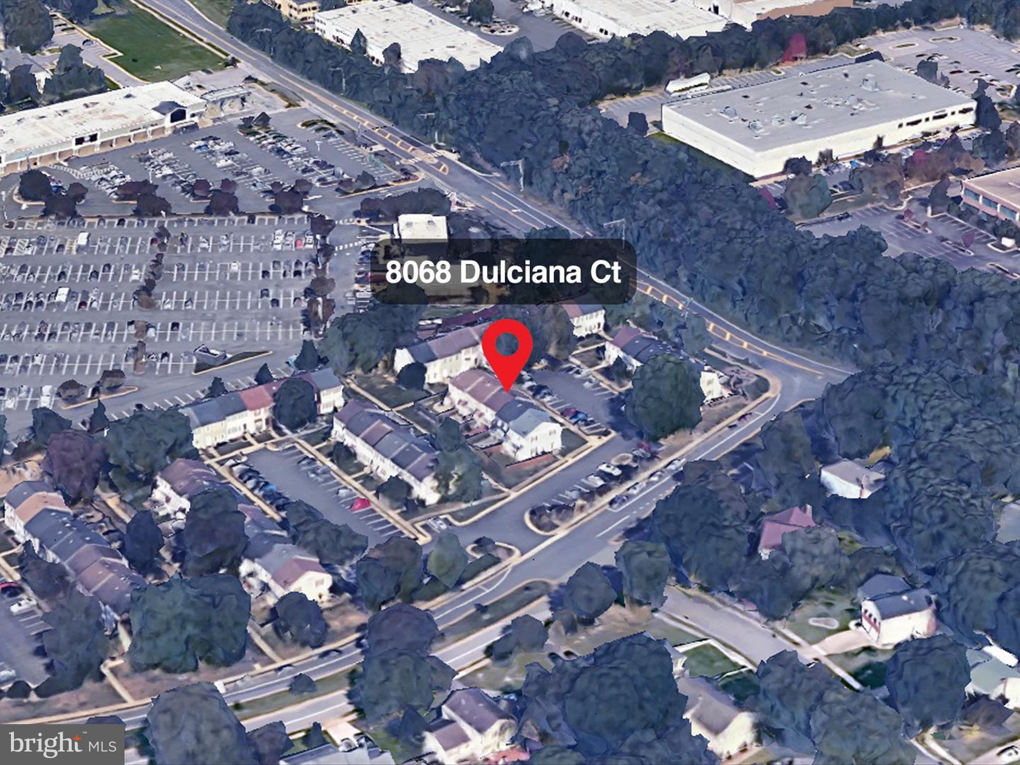 SARATOGA TOWNHOUSES - Residential